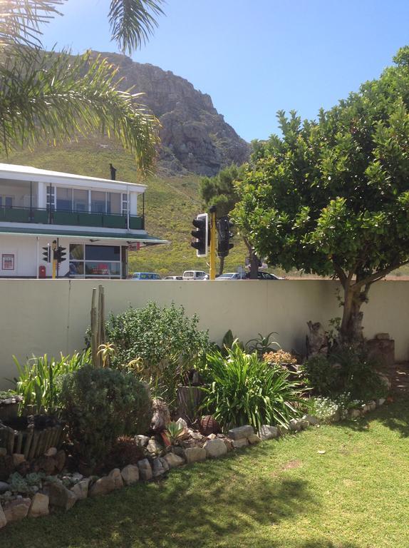 77 On 7Th Street Apartment Hermanus Bagian luar foto